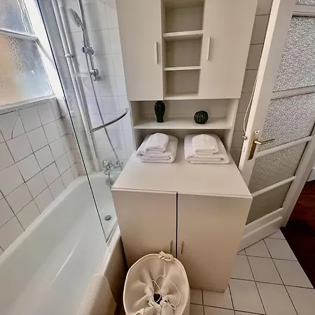 Διαμέρισμα Beau Deux Pieces Quartier Des Ternes Παρίσι